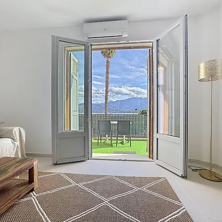 A Pied : Terrasse Vue Mer, 2 Chambres, Parking Prive *