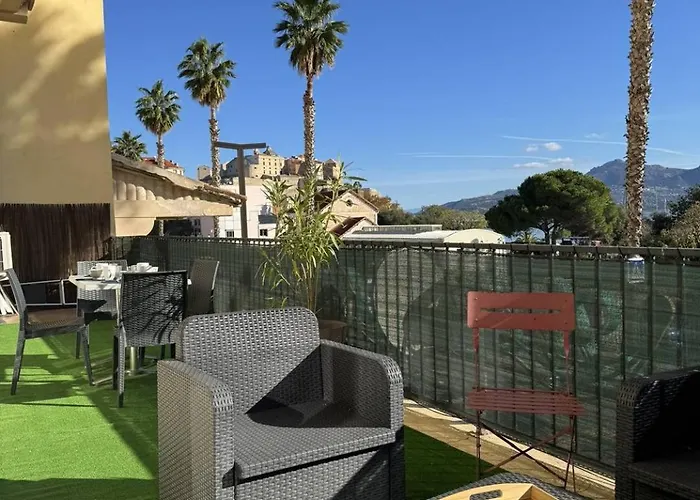 à Pied : Terrasse Vue Mer, 2 Chambres, Parking Privé * Calvi (Corsica)