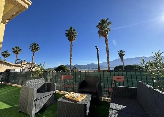 Appartamento à Pied : Terrasse Vue Mer, 2 Chambres, Parking Privé Calvi (Corsica)